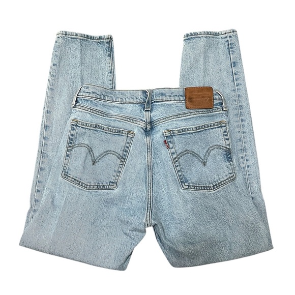 Levi’s Wedgie Lightwash Vintage Inspired Jeans Size 27 - Picture 6 of 6